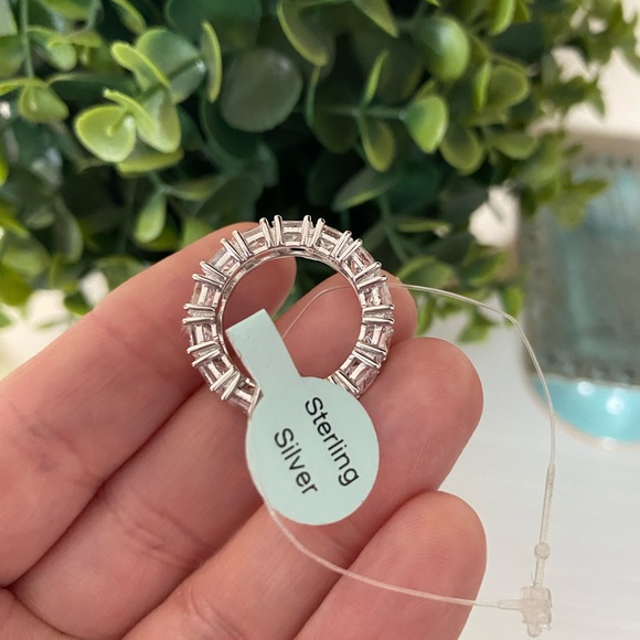 Brand New thick Sparkling cubic zirconia Sterling Silver 925 Band size 7 - Picture 5 of 7